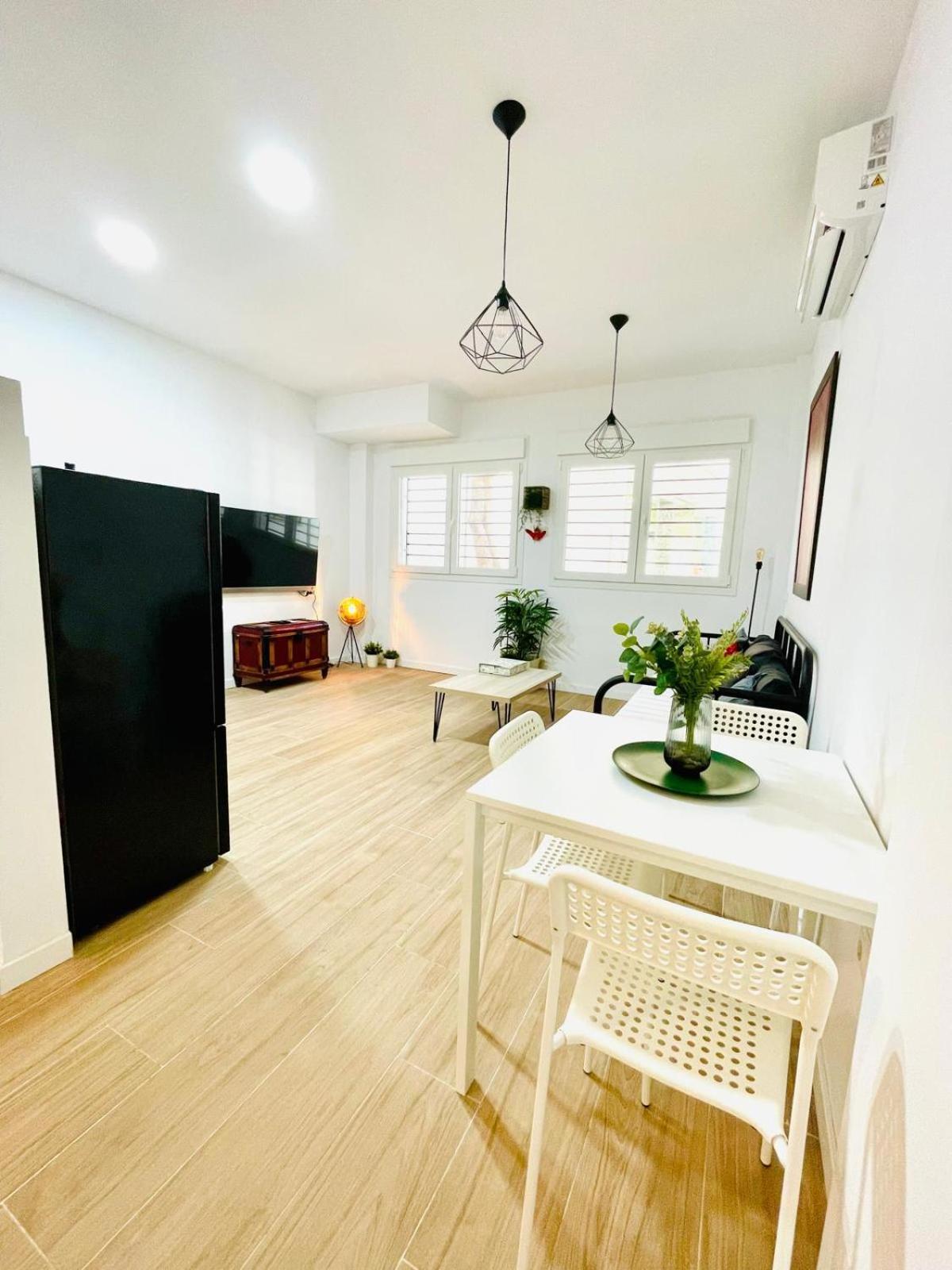 Completo Y Bello Apartamento En מאלגה מראה חיצוני תמונה